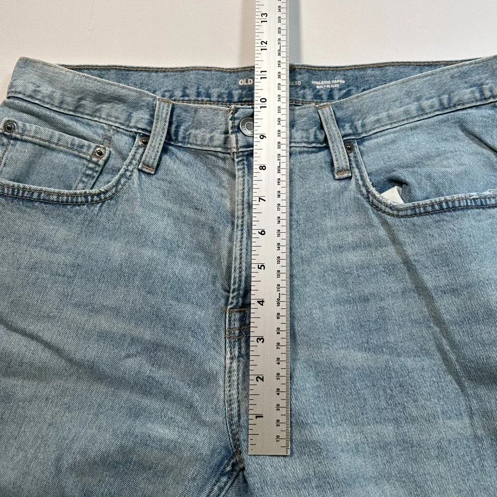 Old Navy Athletic Taper Jeans Mens 34x30 Light Wash Built-In Flex Denim Pants